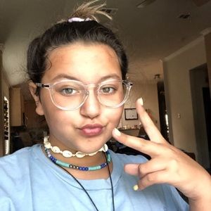 Meet your Posher, Madison